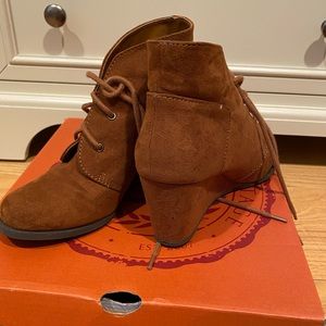brown booties